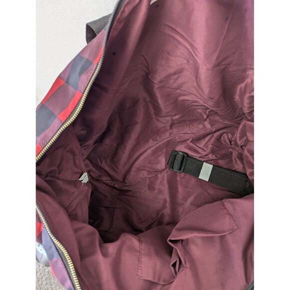 Maurices Buffalo Plaid Overnight Bag Red Black Detached Shoulder Strap Tote - Picture 15 of 16